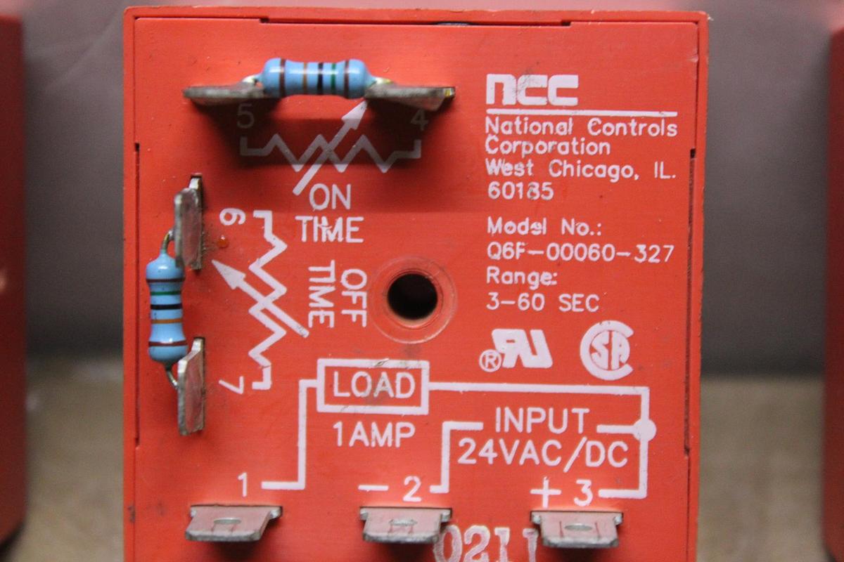 Used EATON TIME DELAY RELAY C320TP2 600 VOLT 10 AMP 10-180 SECOND DELAY