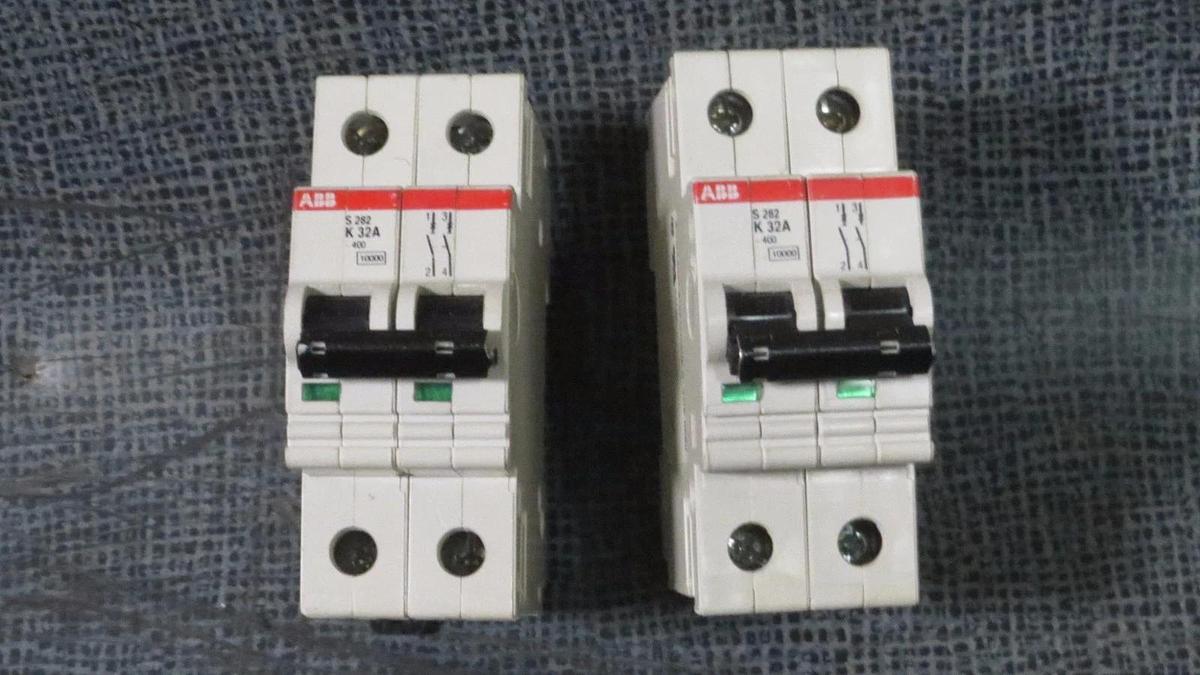 Used (SET OF 2) ABB S282 K32A CIRCUIT BREAKER  32 AMP  277/480 VAC  2 POLE # S282K32A