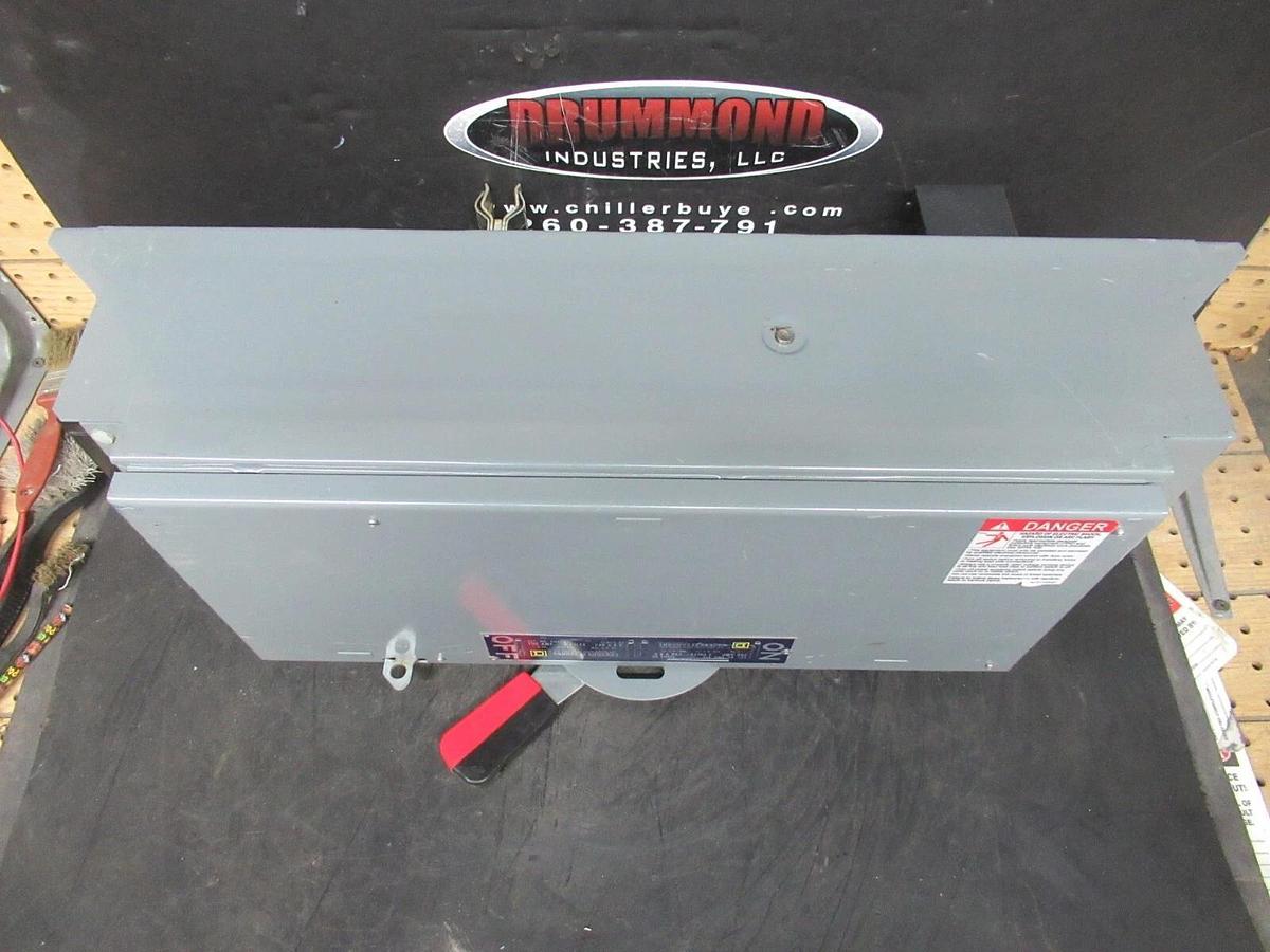 Used SQUARE D FUSIBLE PANELBOARD QMB-324 SER. D2 200 AMP 3-POLE 240 VAC 60 HP