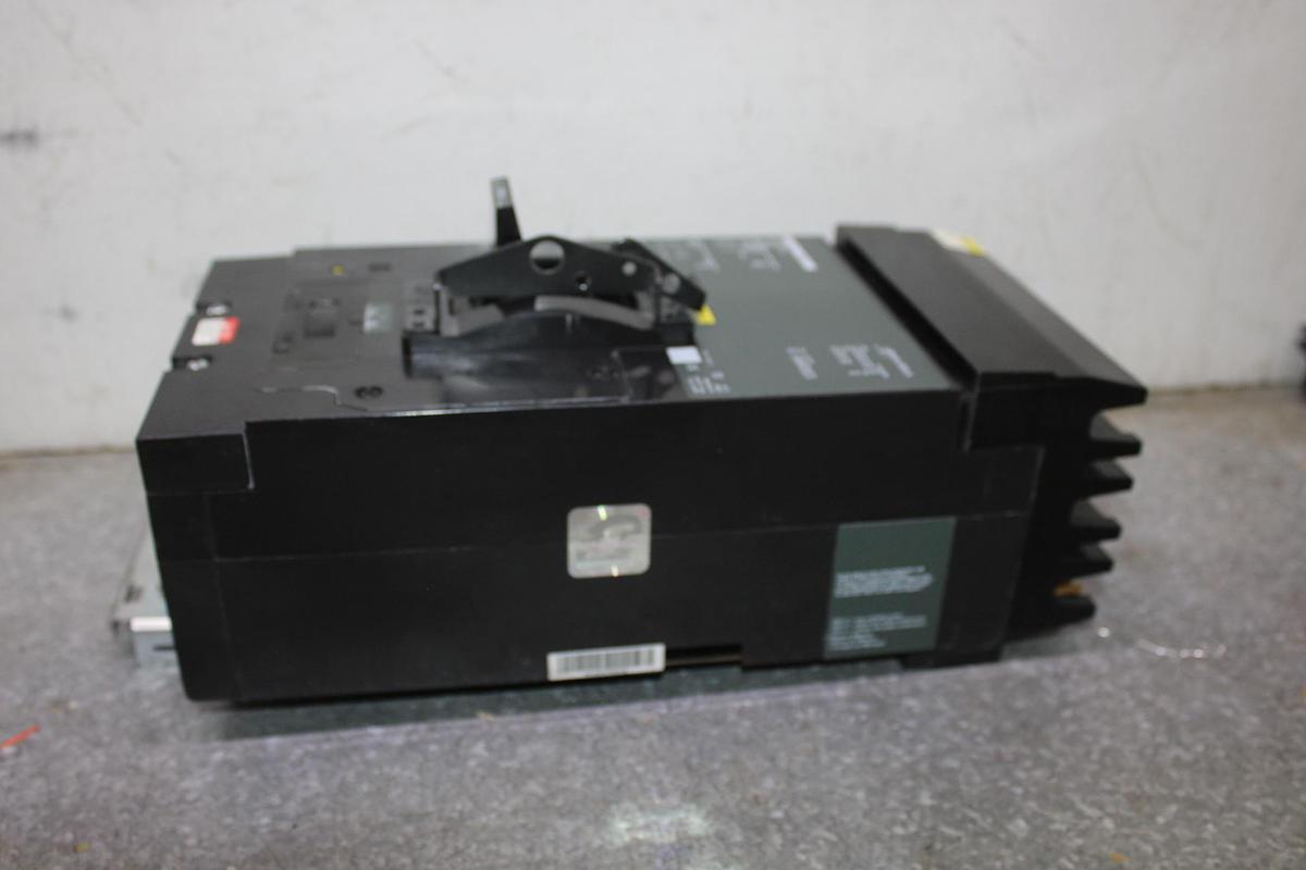 Used SQUARE D I-LINE CIRCUIT BREAKER LA36300 SERIES 4 300 AMP 600 VAC 3-POLE