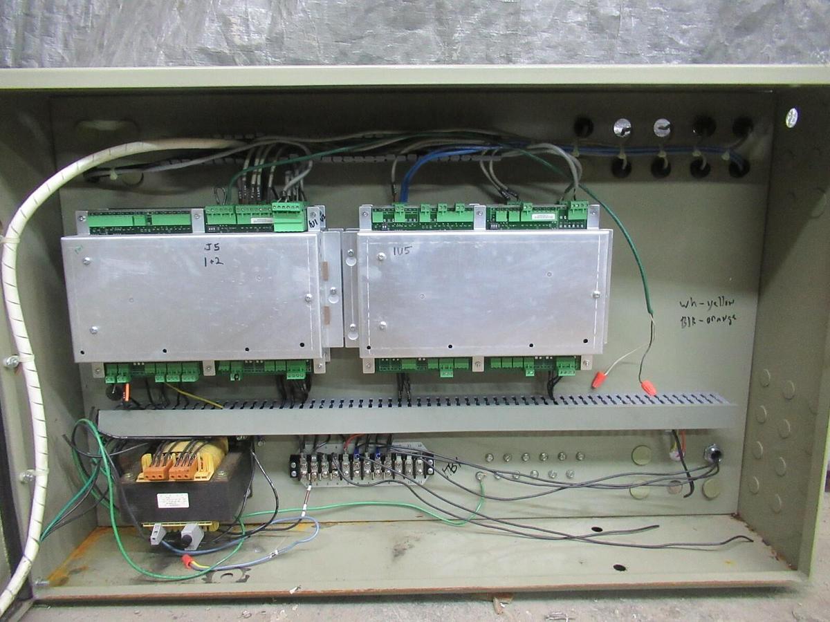 Used TRANE SERIES R CENTRAVAC CONTROL INTERFACE FOR RTHB150 CHILLER 208 VAC 3 PH R22
