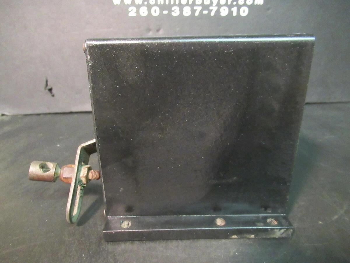 Used HONEYWELL / YORK ACTUATOR W7415A10063 WITH DCV ECONOMIZER CONT. M7459A10012