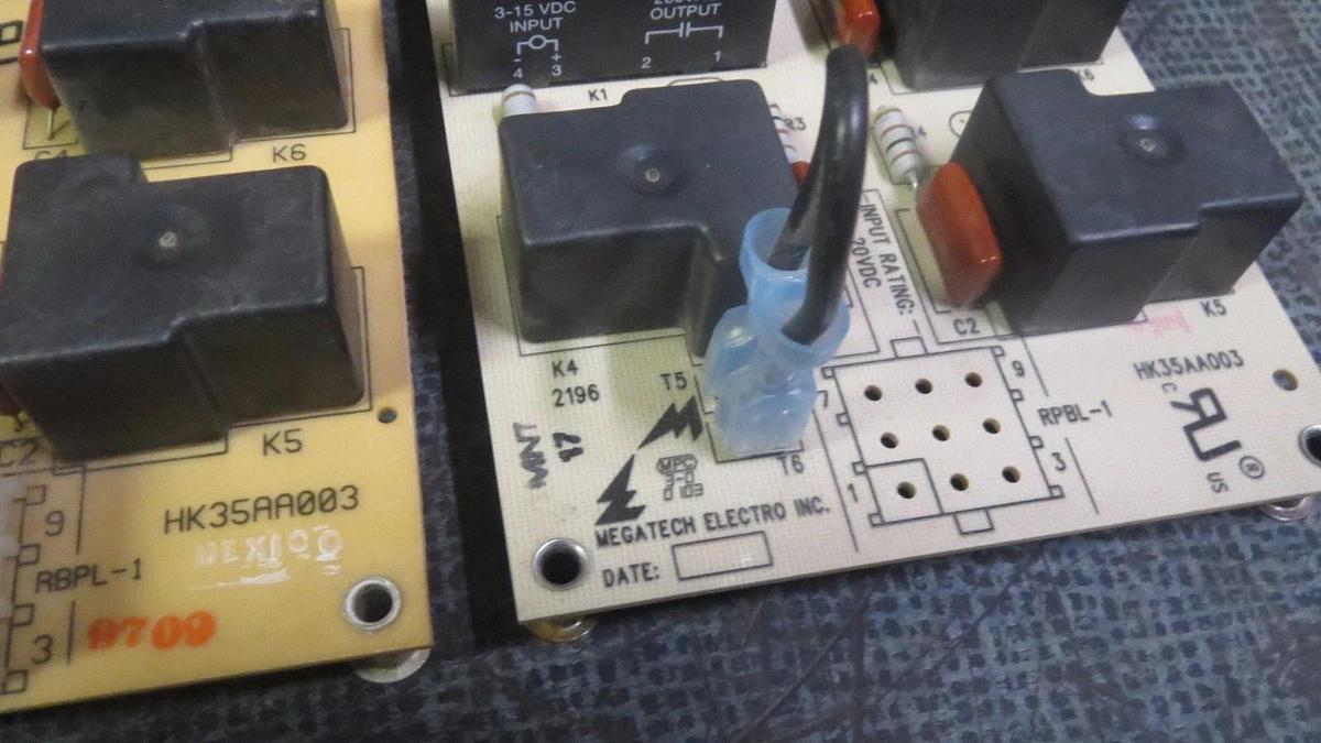 Used (1) CARRIER / POTTER & BRUMFIELD / MEGATECH RELAY CIRCUIT BOARD MODEL: HK35AA003