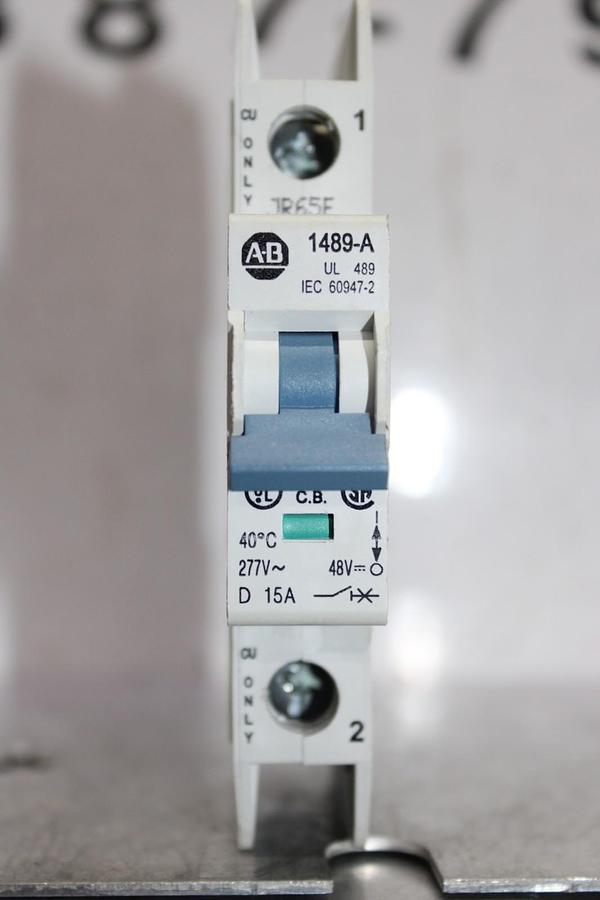 Used ALLEN-BRADLEY SINGLE POLE CIRCUIT BREAKER 1489-A1D150 15 AMP 240/277 VAC