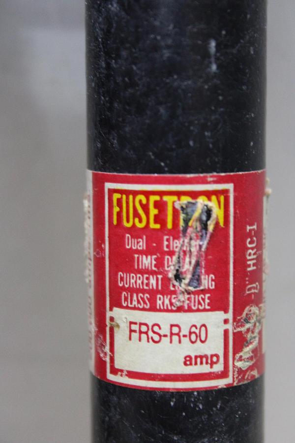Used LOT OF 3 FUSETRON DUAL ELEMENT FUSES FRS-R-100 100 AMP 600 VOLT