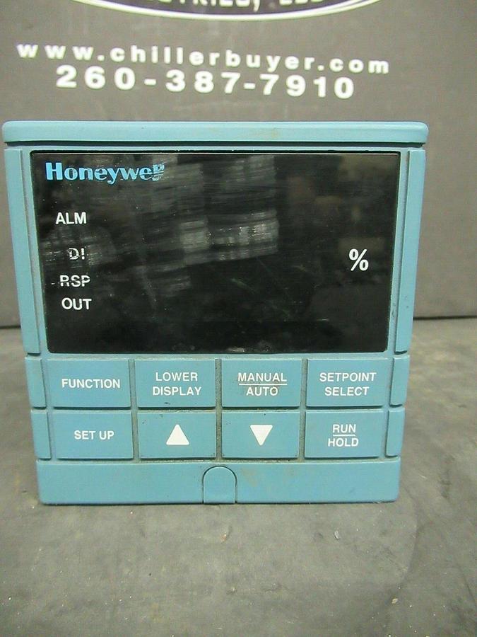 Used HONEYWELL UDC3000 VERSA PRO TEMP CONTROLLER DC300K-0-000-21-B000-0 90-264 VAC