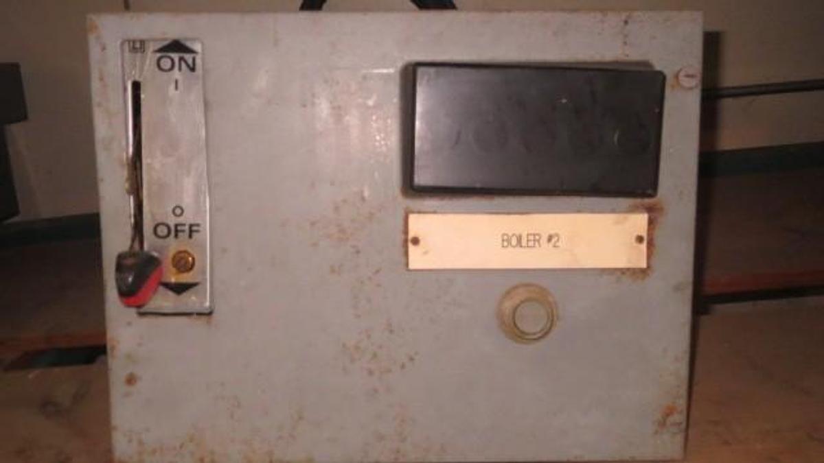 Used SQUARE D 30 AMP MCC BUCKET FUSIBLE NEMA SIZE 1 STARTER MODEL 5 MOTOR CONTROL