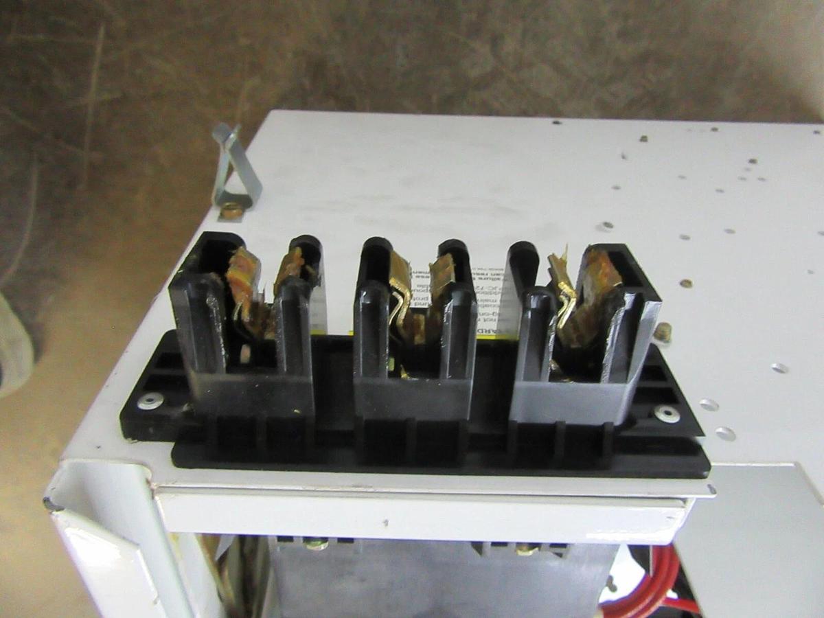 Used SQUARE D MODEL 6 MCC BUCKET NEMA SIZE 1 3 AMP 12" FA100-3MC6 W/ 8536SCO3S