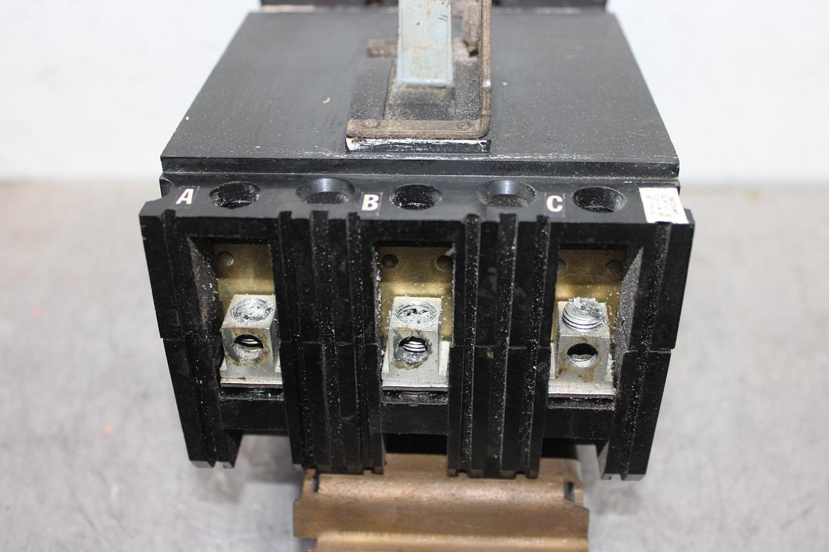 Used SQUARE D I-LINE CIRCUIT BREAKER FA36020 20 AMP 600 VOLT 3-POLE