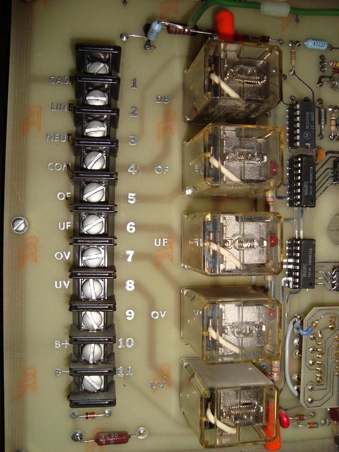 Used GENERAL ELECTRIC 8000 LF V/F MONITOR D20186F REV. C D20186B REV.C