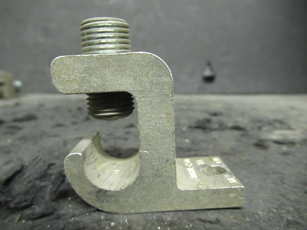Used (2 QTY) BURNDY BGBL-250 1 BARREL MECHANICAL WIRE CONNECTOR LUG TAP #6 - 250KCMIL