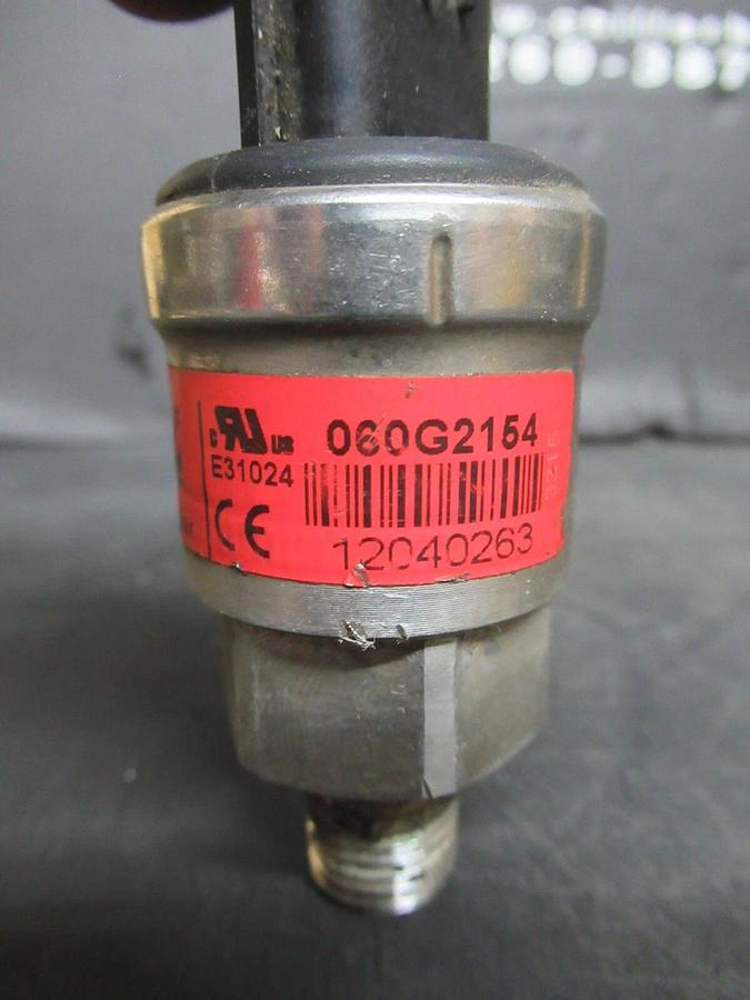 Used YORK DANFOSS PRESSURE TRANSDUCER 025-29139-001 400 PSIS 5 VDC **WARRANTY**