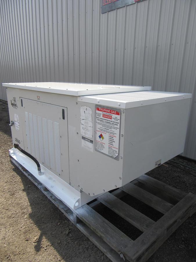 Used 30KW GENERATOR LYNX 120/240V 3.0 GM PSI NAT GAS PROPANE RECONNECTABLE VIDEO 