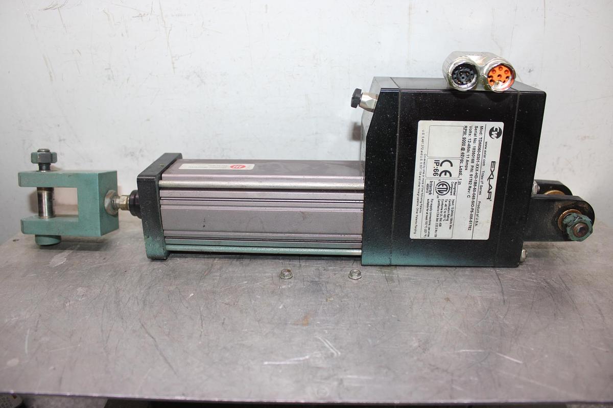 Used GENERAL ELECTRIC CURRENT TRANSFORMER 139C4970G38 3200 AMP