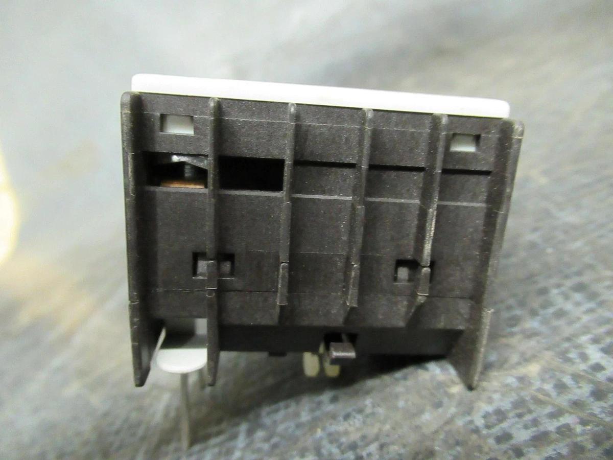 Used SIEMENS AUXILIARY TIMER-ON DELAY MODULE 3RT1916-2CG11 0.05-1 SECOND **WARRANTY**