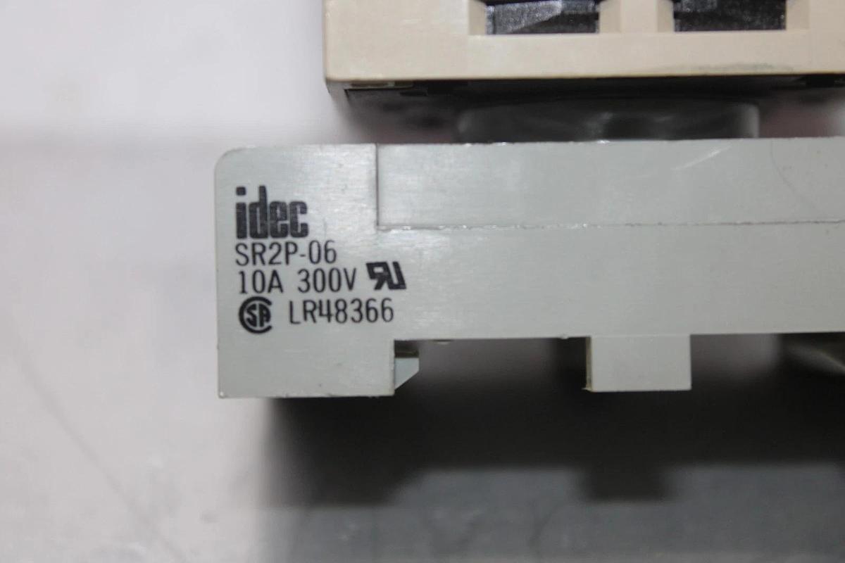 Used OMRON TIME DELAY RELAY H3CR-A8 0-3 MINUTE DELAY 240 VAC 5 AMP **WARRANTY**
