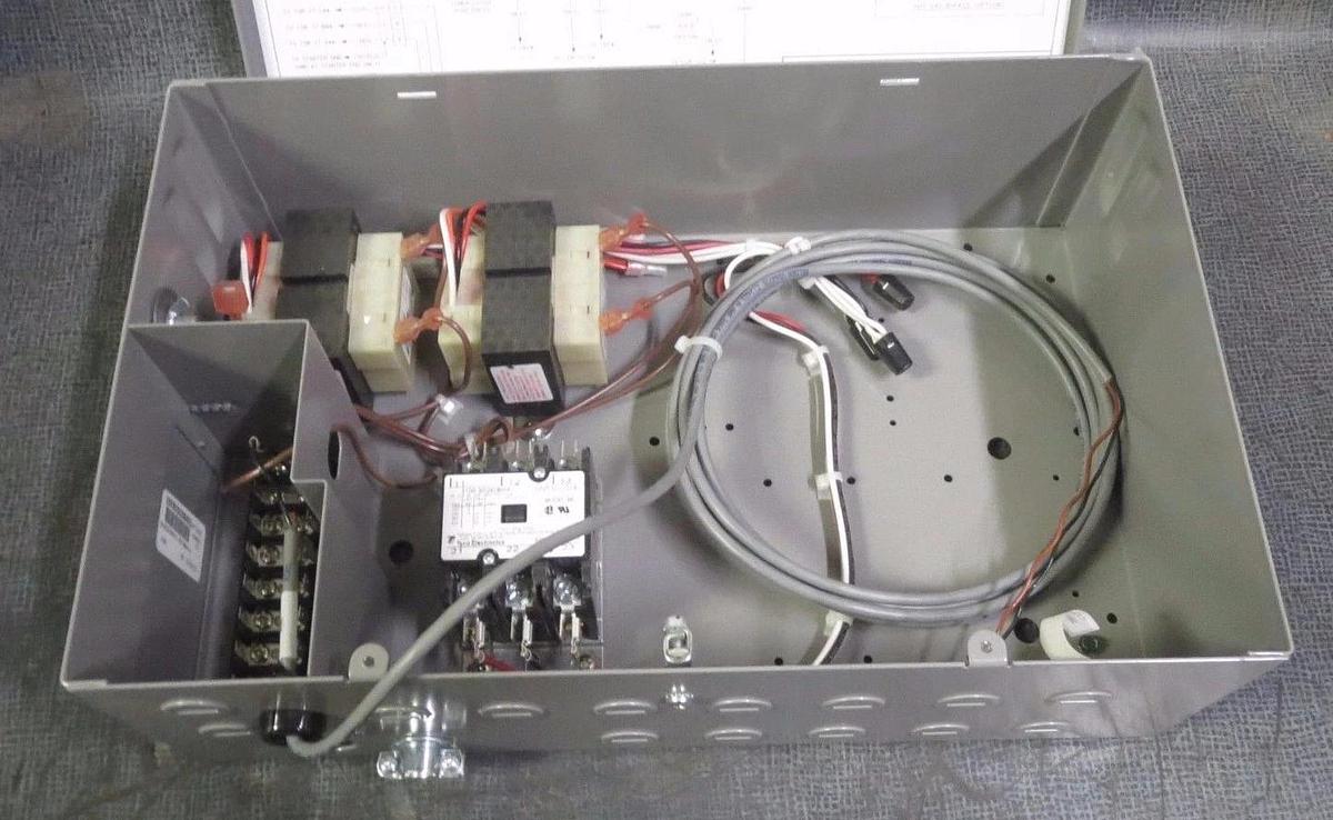 *NIB* CARRIER CHILLER POWER PANEL 23XL04010901 23XL05008401 *WARRANTY*