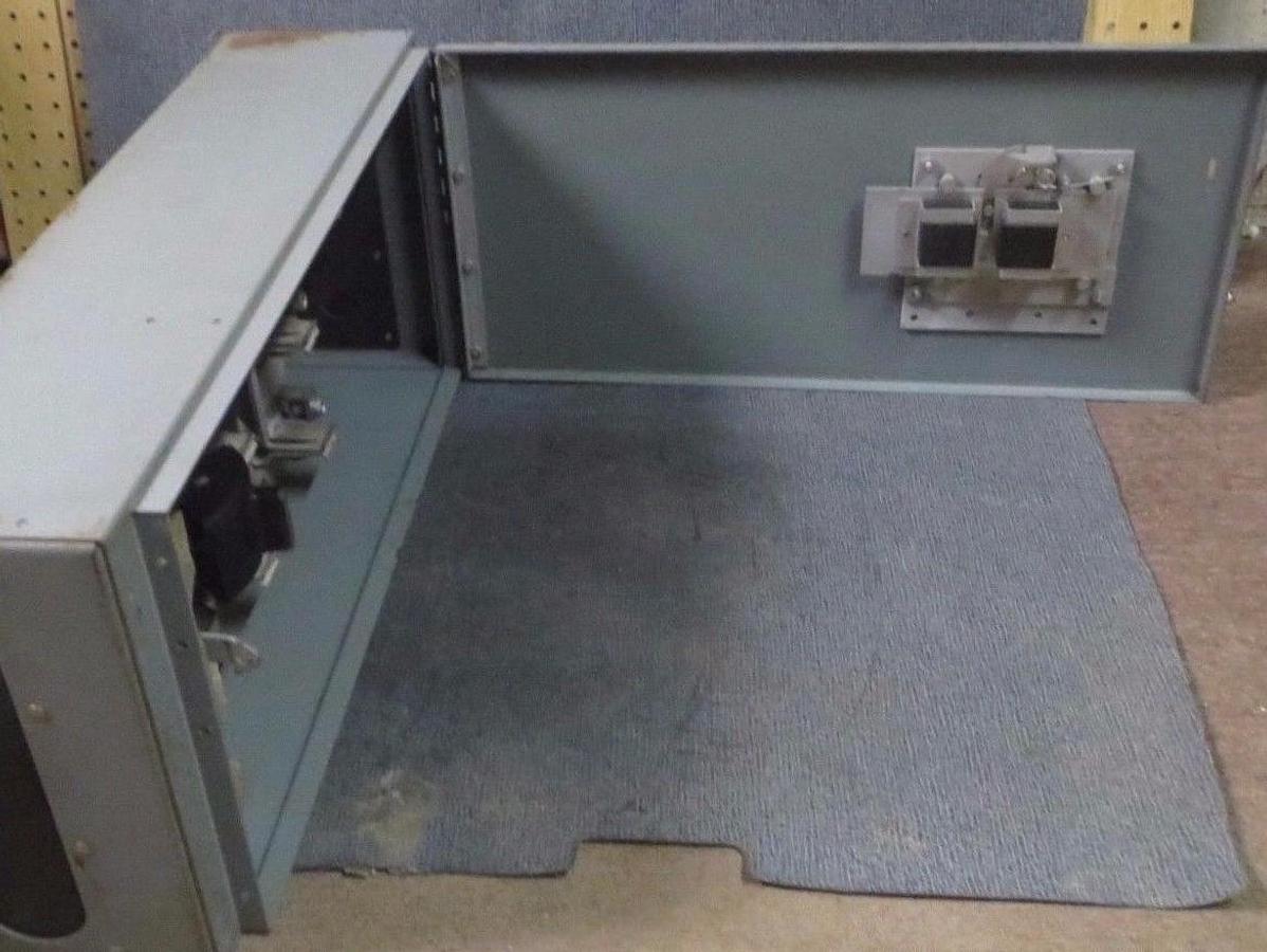 Used WESTINGHOUSE FDP SWITCH 200 AMP 240 VAC 3 POLE 25-50 HP  MODEL: FDPS3220