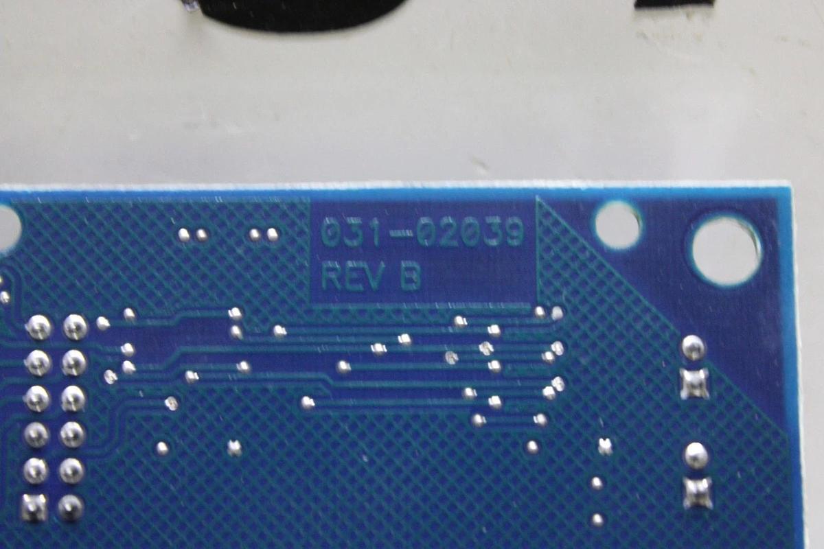 Used YORK MICRO GATEWAY CIRCUIT BOARD 031-02039-001 REV. B **WARRANTY INCLUDED**
