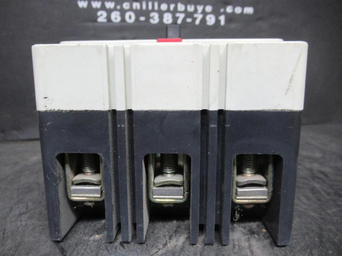 Used CUTLER HAMMER BREAKER HMCP007COC 7 AMP 3-POLE 600 VAC 250 VDC W/ LUGS