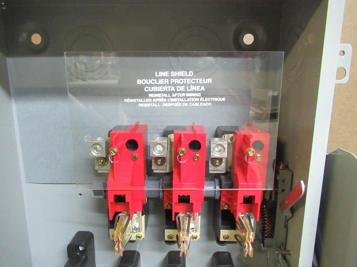 NIB EATON 200 AMP HEAVY DUTY SAFETY SWITCH DH324NGK TYPE 1 3-POLE 60 HP 240 V