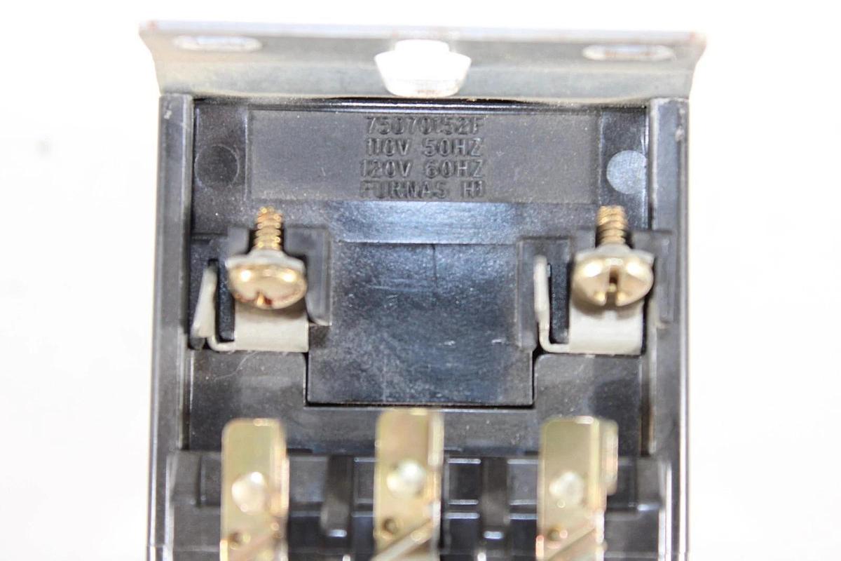 Used HONEYWELL CONTACTOR DP3040B-5001 600 VAC 40 AMP 15 HP COIL: 120V *WARRANTY*