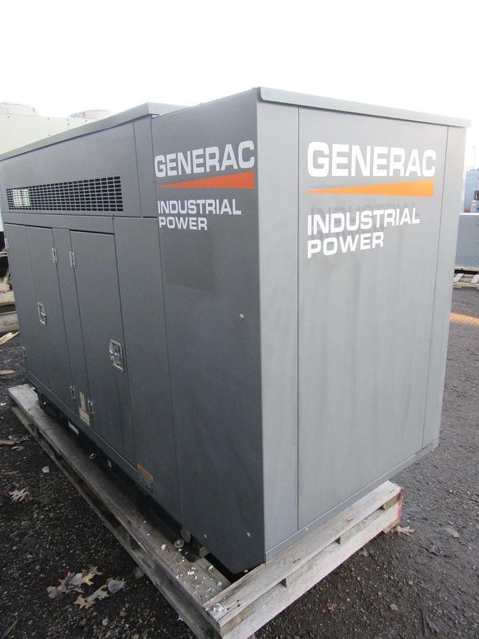 Used 35 KW GENERATOR GENERAC NAT GAS LP PROPANE 120/240 V 1 PH 40KW 2015 133 HRS 30KW