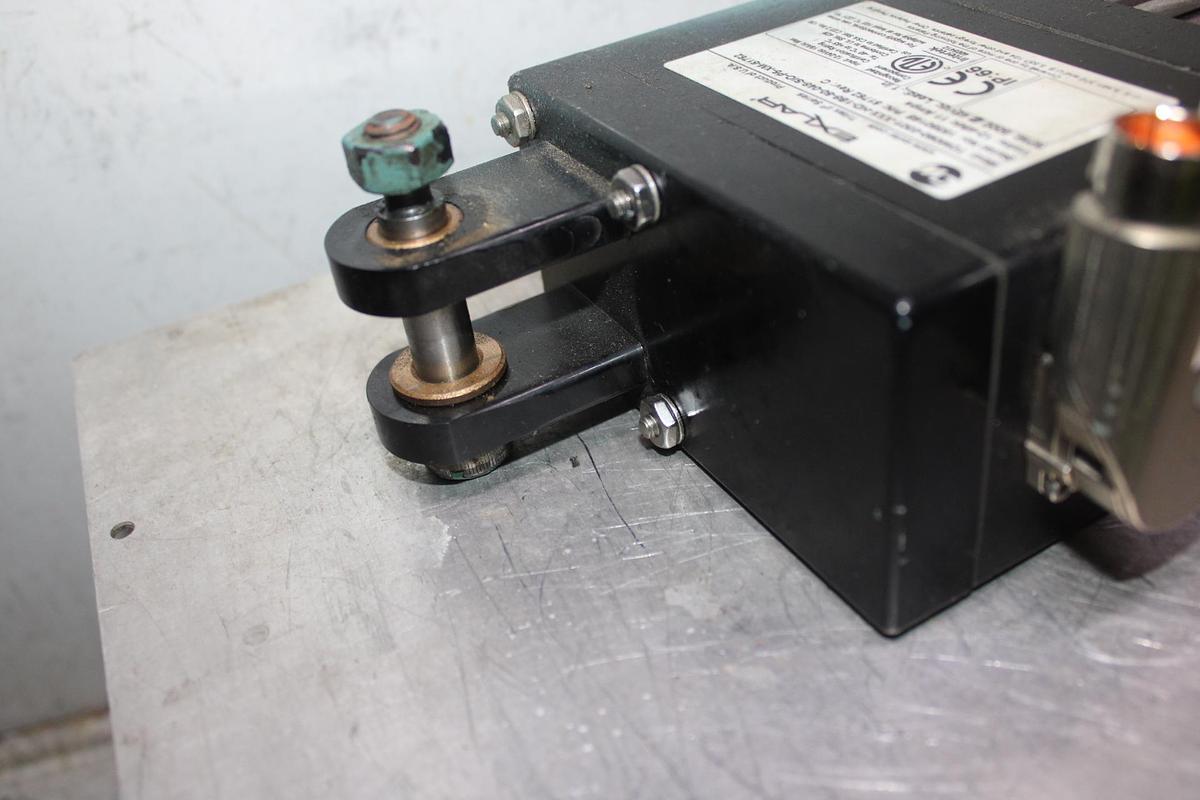 Used GENERAL ELECTRIC CURRENT TRANSFORMER 139C4970G38 3200 AMP