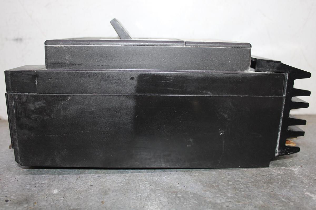 Used SQUARE D POWERPACT I-LINE CIRCUIT BREAKER LJA36400U31X 400 AMP 600 VAC 3-POLE