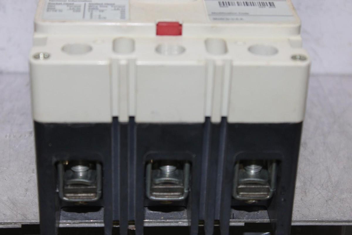 Used CUTLER-HAMMER CIRCUIT BREAKER HFD3015L 15 AMP 600 VAC 3-POLE