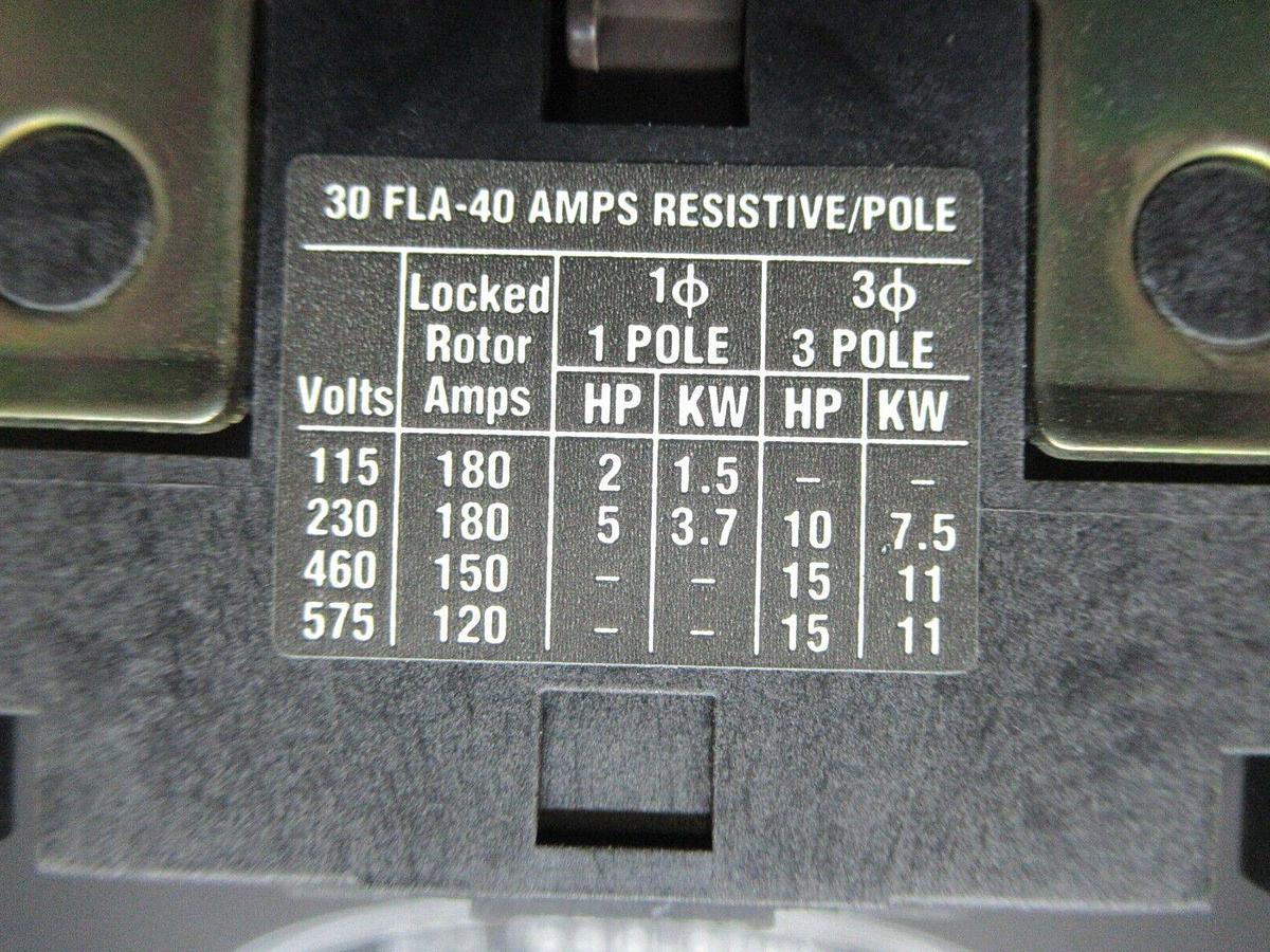 *NIB* CUTLER-HAMMER CONTACTOR C25ND330A 3-POLE 30 FLA 15 HP 600 VAC 120 VAC COIL