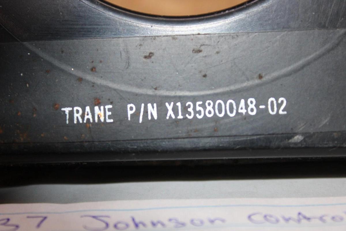 Used INSTRUMENT TRANSFORMERS CURRENT TRANSFORMER 7SHT-351-T4 X136580048-02 0121A03796