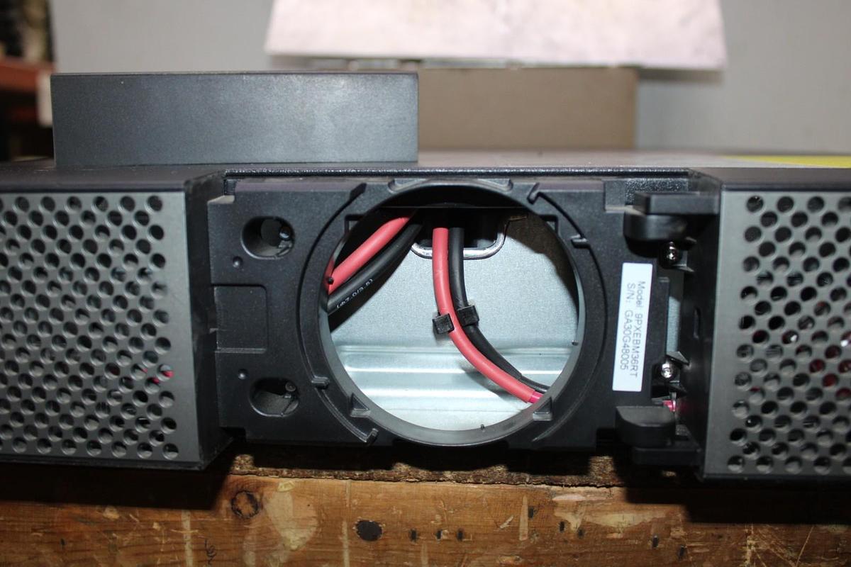 Used EATON EXTENDED BATTERY MODULE 9PX-EBM 9PXEBM36RTZ 36 VDC 35 AMP 9000-00333-00P