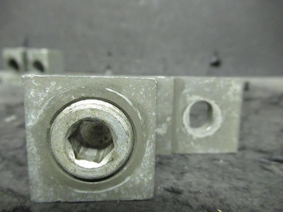 Used (3) QTY ILSCO TA-500-1 (SINGLE) BARREL MECHANICAL CONNECTOR LUG TAP 500 MCM - 4