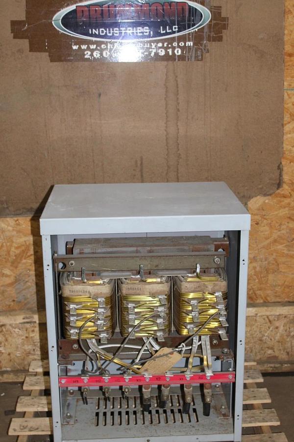 Used 45 kVA GE TRANSFORMER 9T23B3873 HIGH: 480V LOW: 208/120V 3-PHASE 60 HZ