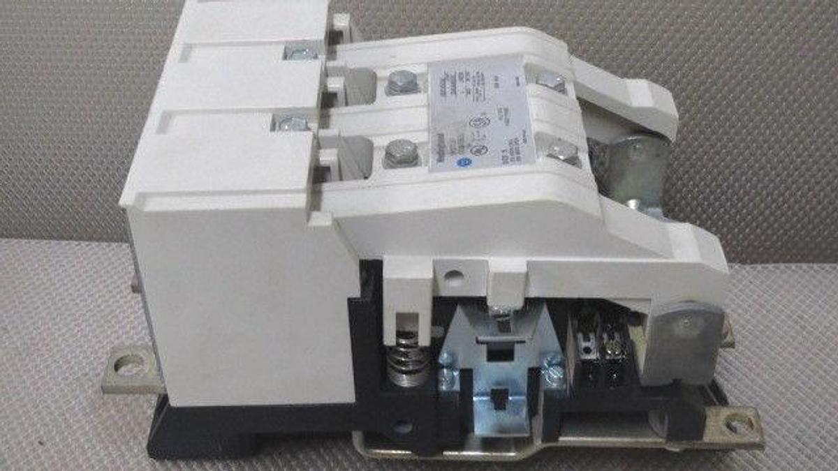 Used WESTINGHOUSE MOTOR CONTROL STARTER SIZE 5 270/300 AMP 600 VAC MODEL A201K5CAC