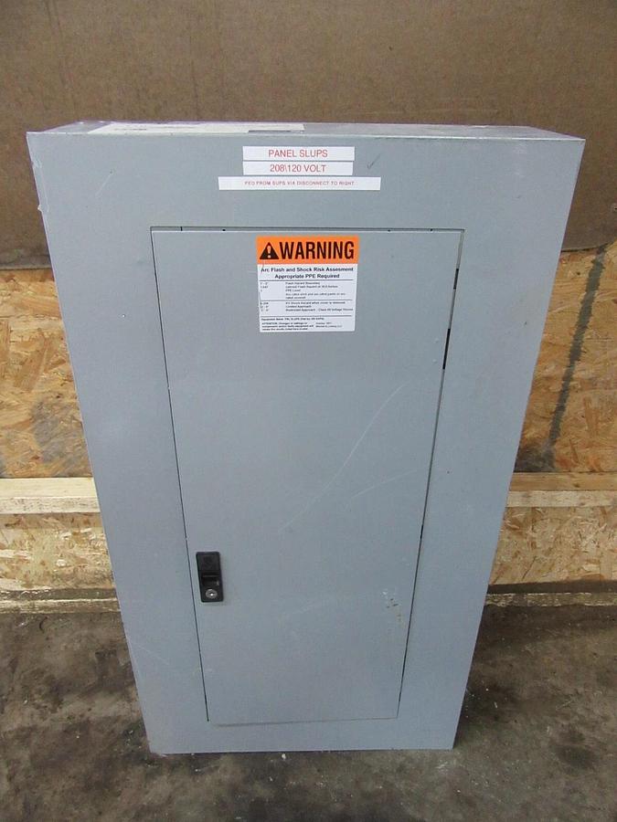 Used 125 AMP GE PANELBOARD PANEL AQF3421MBX / AXB7 208Y/120 VAC MLO 3 PH 4 W THQB