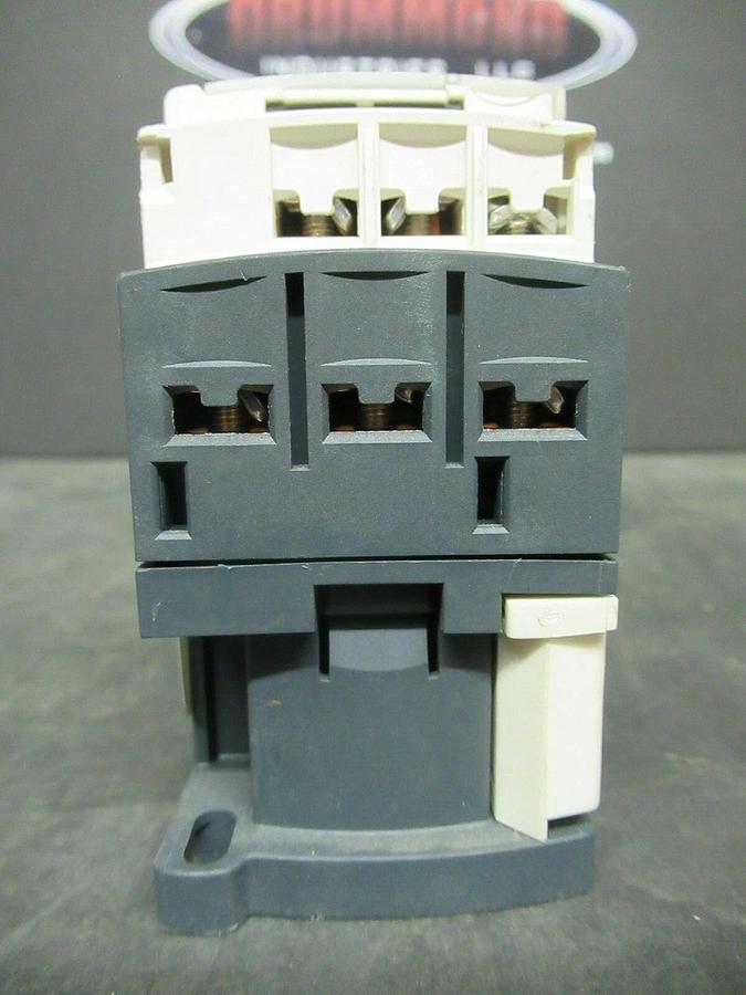 Used SCHNEIDER CONTACTOR LC1D09 25 AMP 600 VAC 3 POLE 7.5 HP COIL: G7 120 VAC