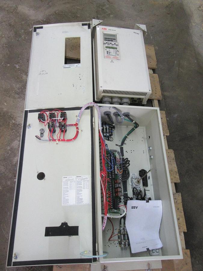 ABB 30 HP 480 VAC 3 PH VARIABLE SPEED DRIVE H501030400 ACH501-030 WITH BYPASS