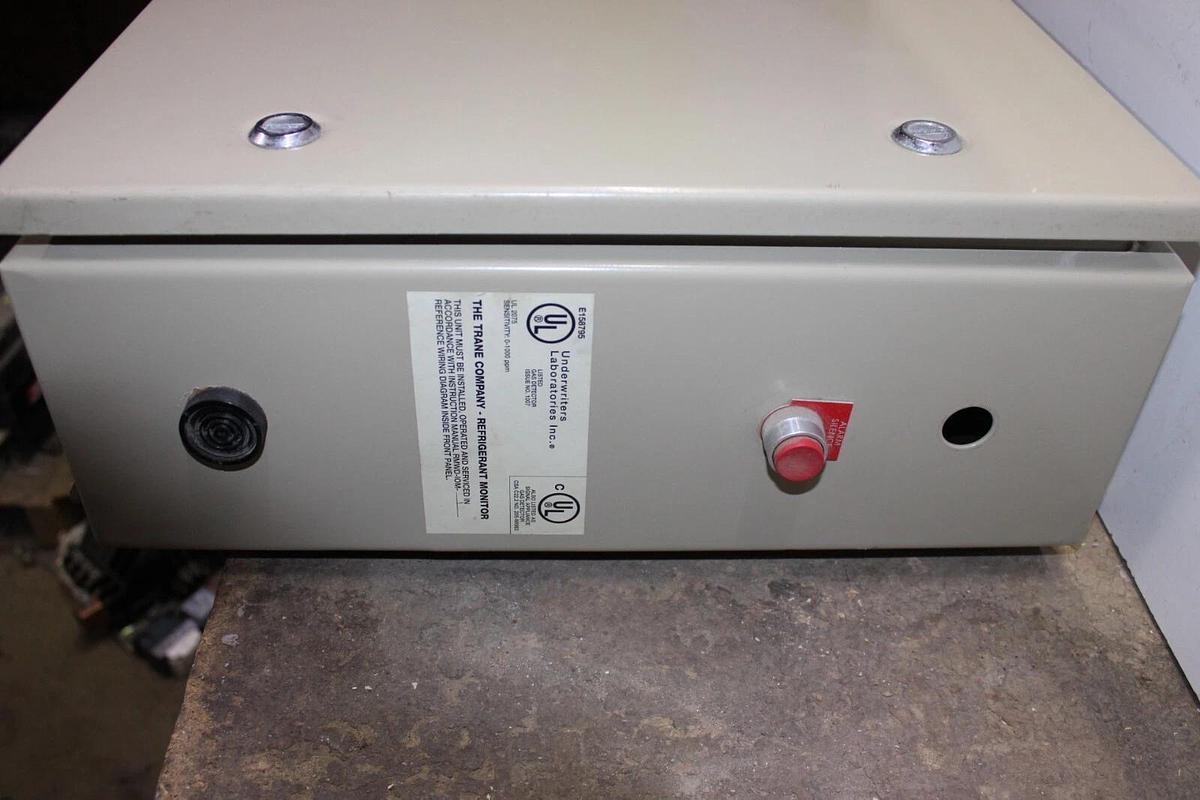 Used TRANE REFRIDGERANT MONITOR X1365050010 806890 REV. 7 **WARRANTY INCLUDED**