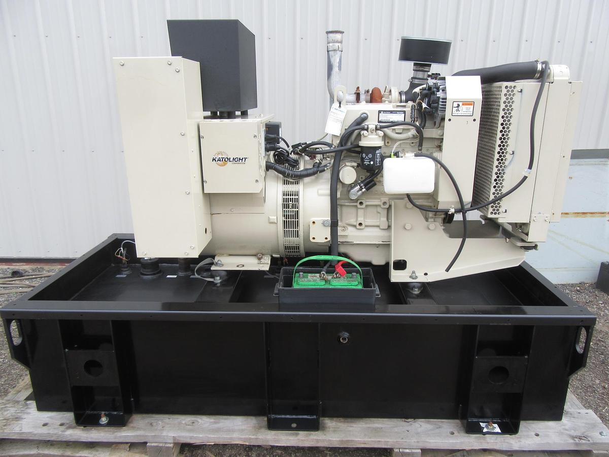 Used 30 KW DIESEL GENERATOR KATOLIGHT 120/240V RE-CONNECTABLE 230 HRS VIDEO WE SHIP
