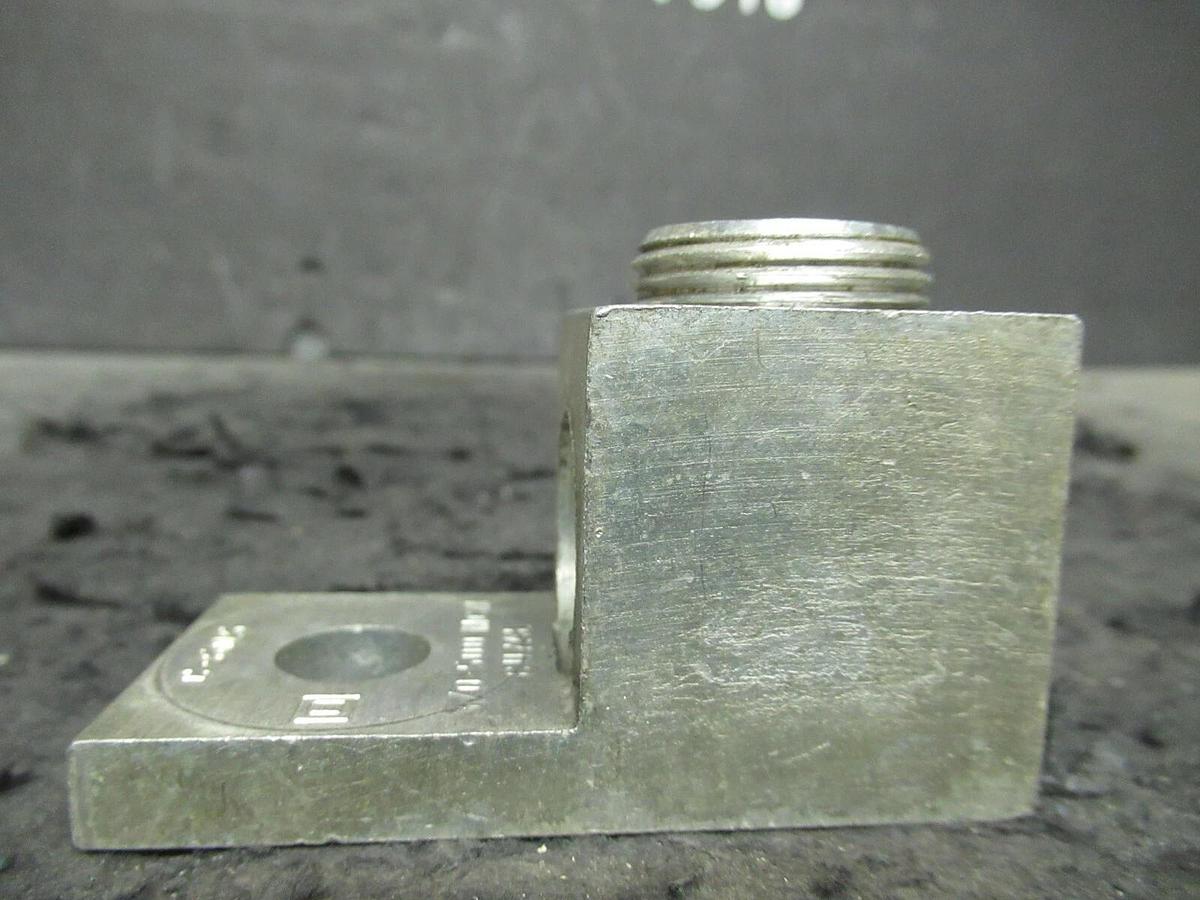 Used 3 QTY SQUARE D C-505 (SINGLE) 1 BARREL MECHANICAL CONNECTOR LUG TAP 500 MCM 3/0