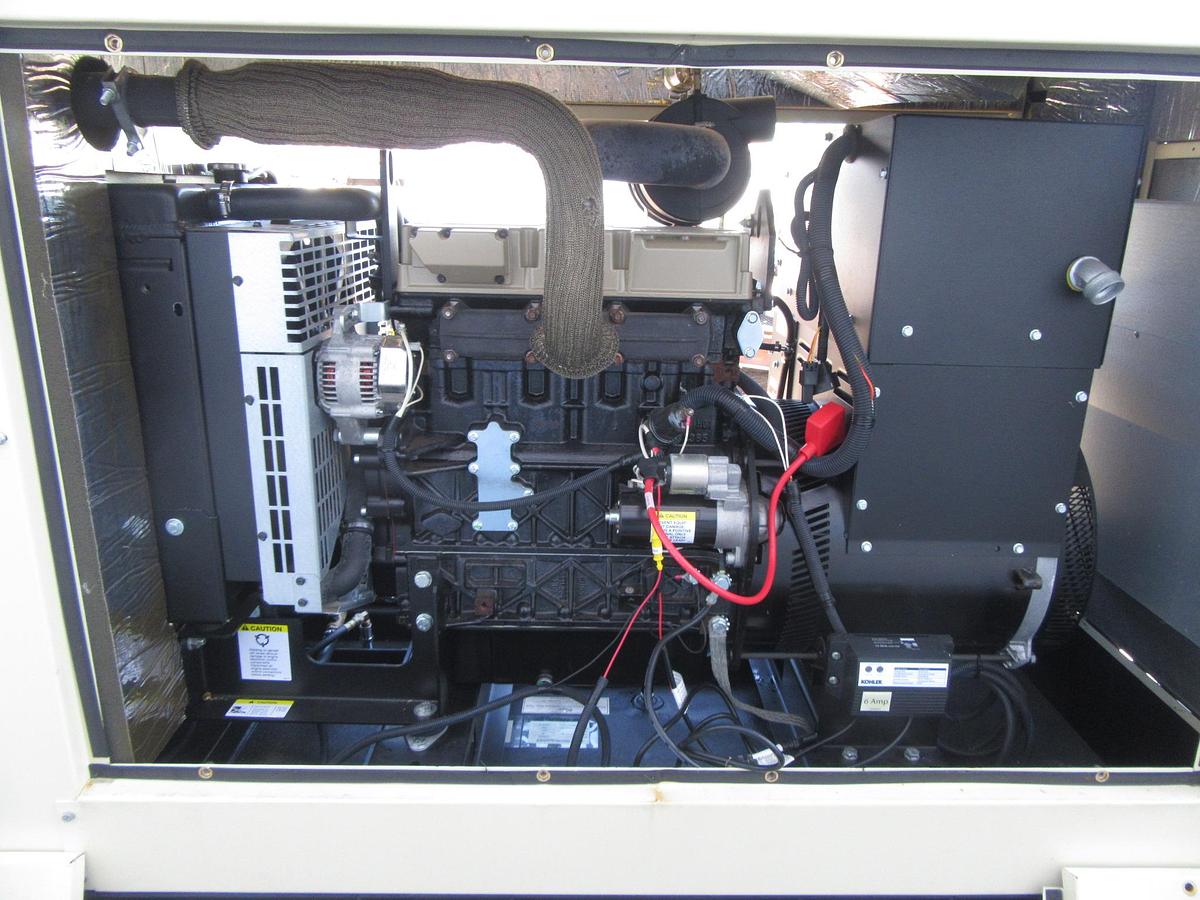 Used 20 KW DIESEL GENERATOR KOHLER 120/240V 20REOZK ENCLOSED ONLY 82 HRS