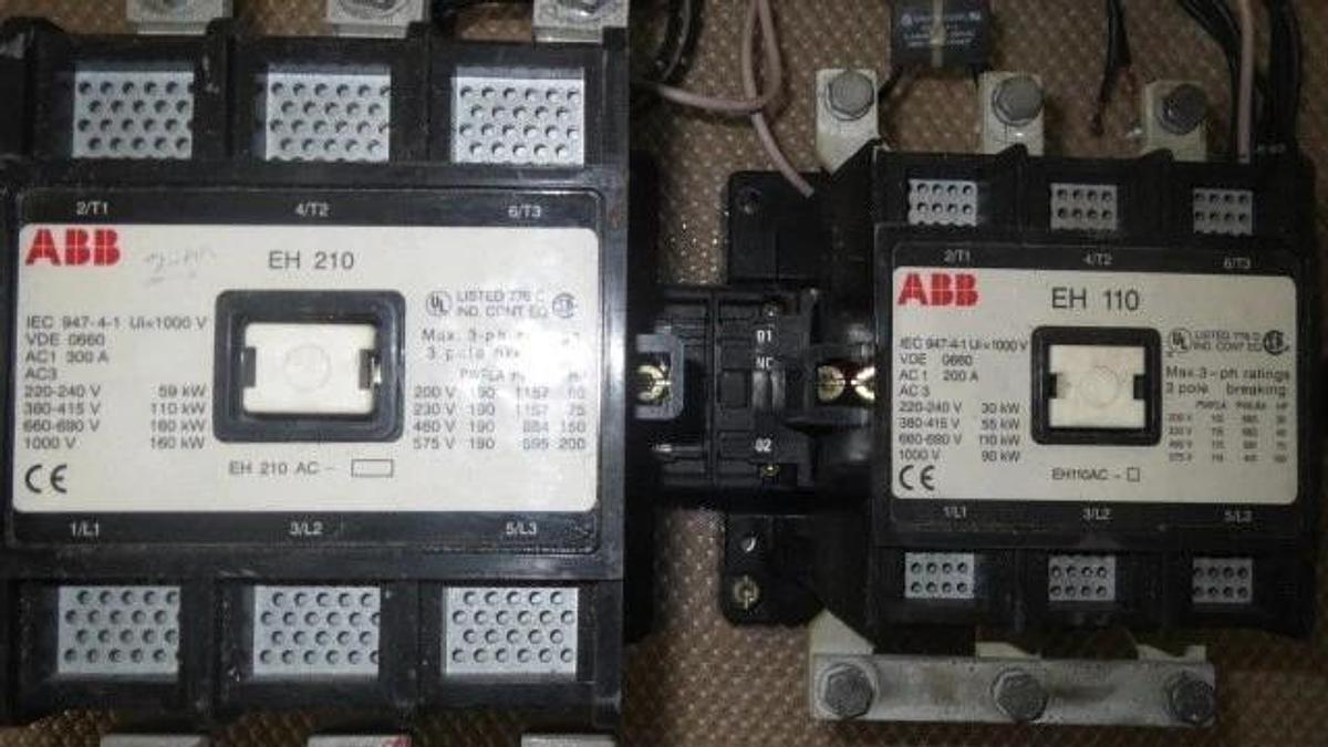 Used ABB REVERSING CONTACTOR EH 210 300 AMP AND EH 110 200 AMP WITH WIRING