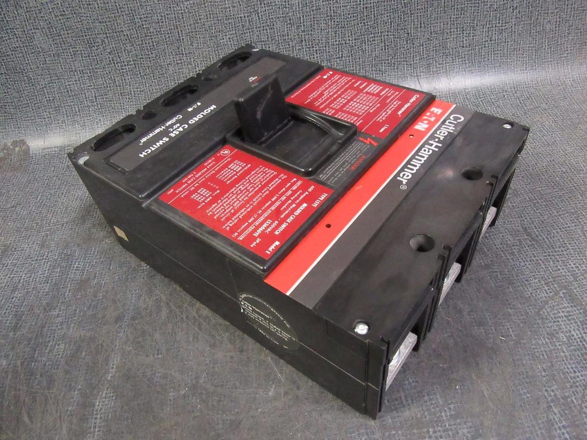 Used CUTLER HAMMER MOLDED CASE BREAKER 600 AMP 600 VAC 3 POLE MODEL: LS36060YE