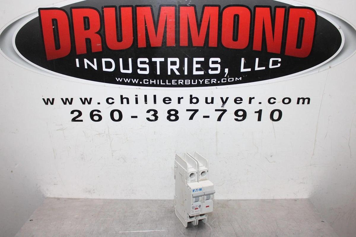 Used EATON CIRCUIT BREAKER WMZT2D03 2-POLE 3 AMP 277/480 VAC AM47E
