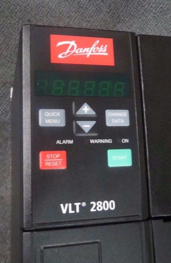 Used DANFOSS VARIABLE SPEED DRIVE VLT 2800 380-480V 15 HP 18.3 KVA MODEL: 195N1109
