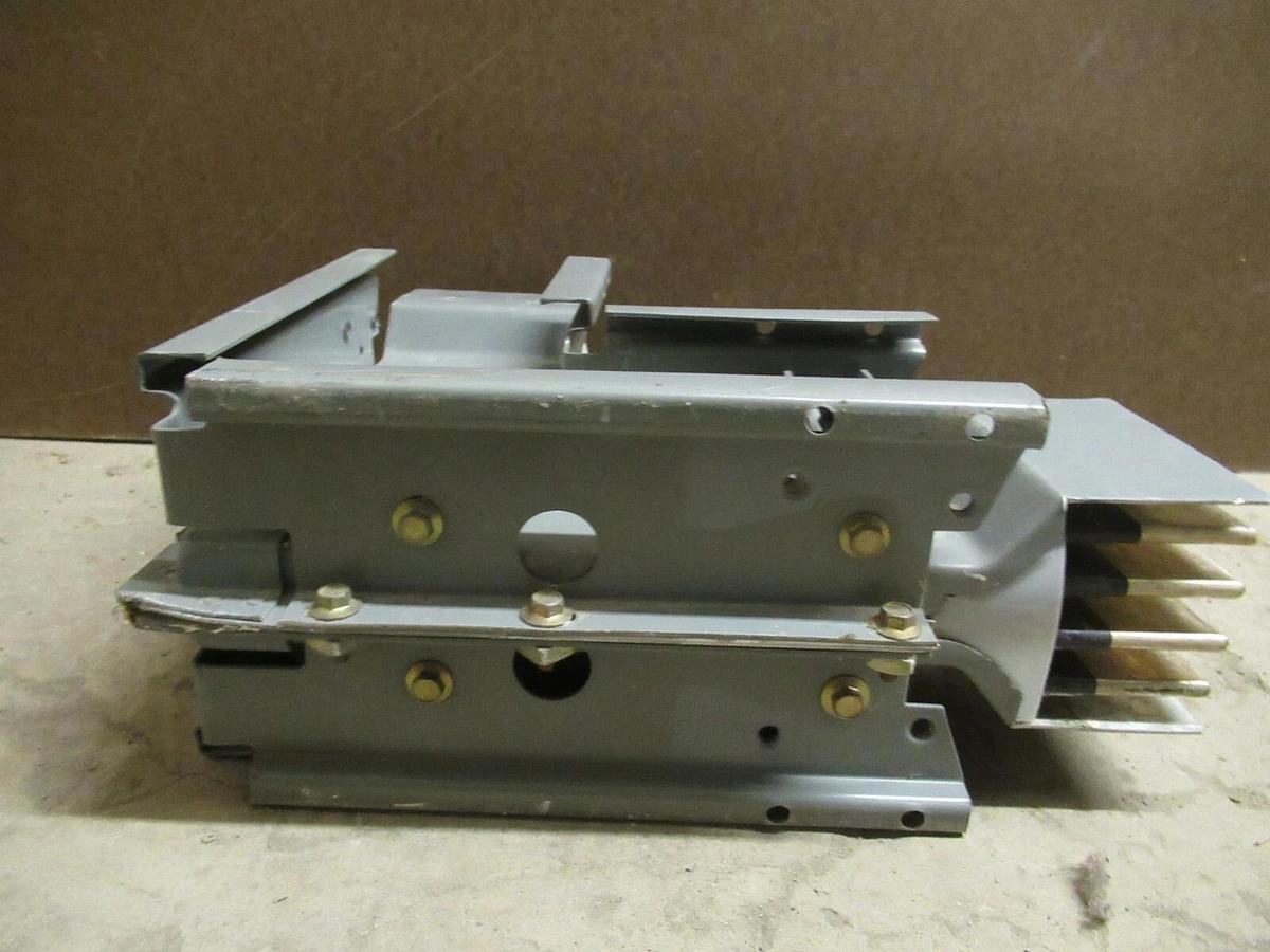 Used 1200 AMP SQUARE D CF2512GLFM12 3 PH 4 W 600 V BUSWAY ELBOW CORNER COPPER I-LINE