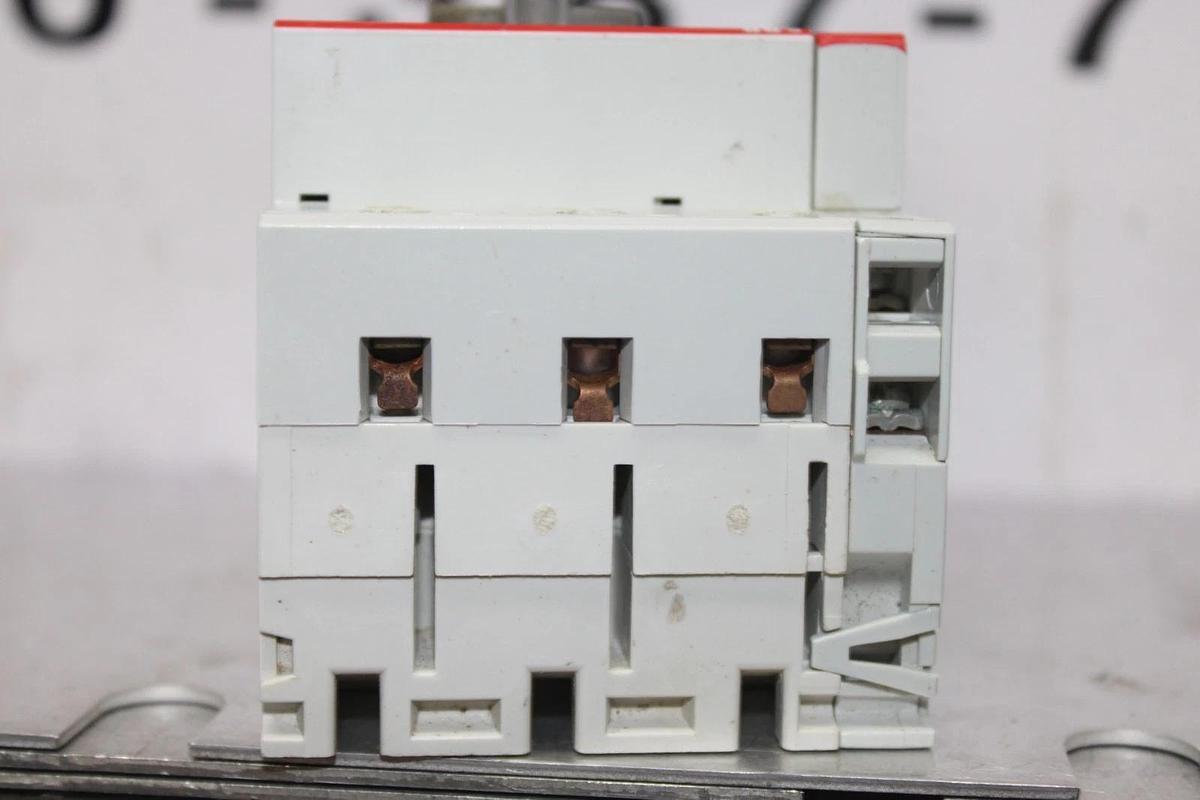 Used ABB MANUAL MOTOR STARTER MS325 GB-14048.2/.4 4-6.3 AMP 5 HP 600 VAC 3-POLE