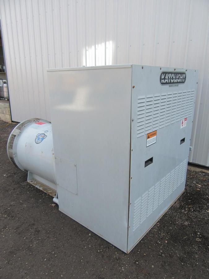 Used 675 / 750 KW KATOLIGHT GENERATOR HEAD 10 LEAD RE-CONNECTABLE 277/480 V D750FRX4